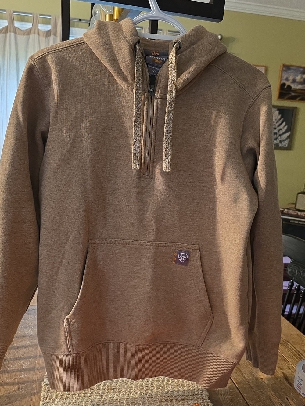 ARIAT pullover hoodie swrater! S